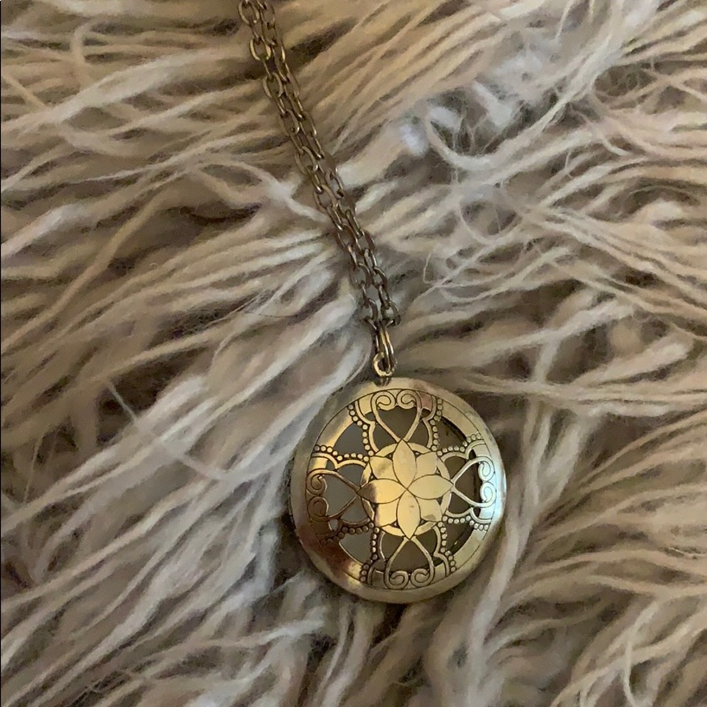 Long Lock Necklace!:) - Picture 2 of 3